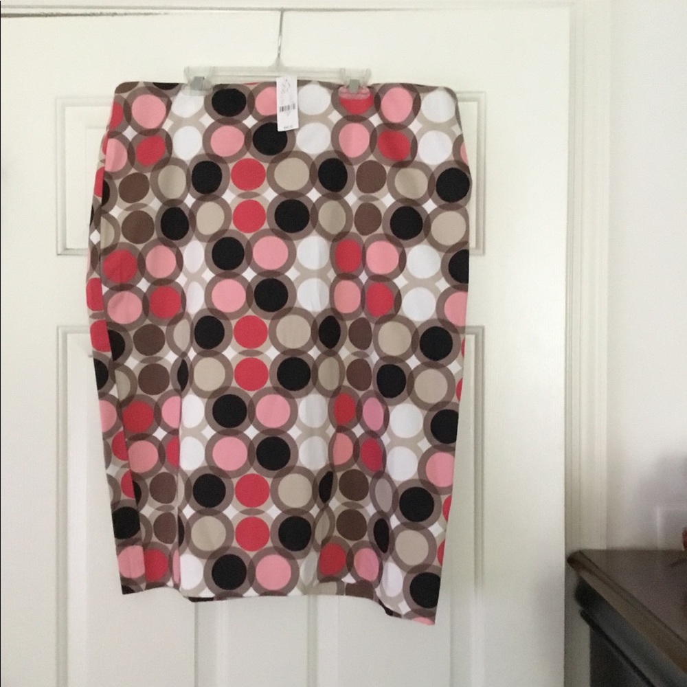New York &Co Circle Pattern Skirt